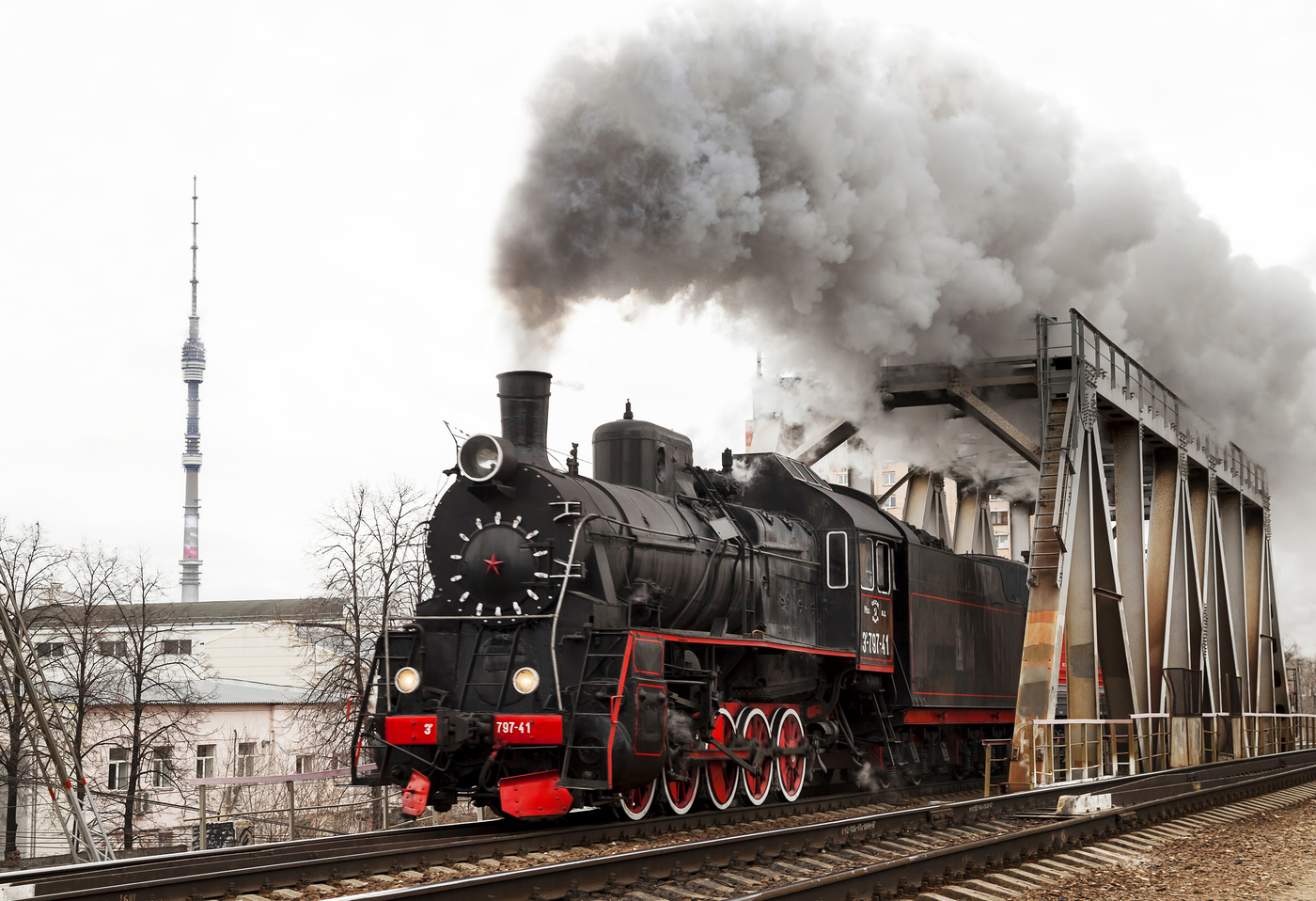 Паровоз картинка. Паровоз. Паровоз едет. Наш паровоз. Труба паровоза.